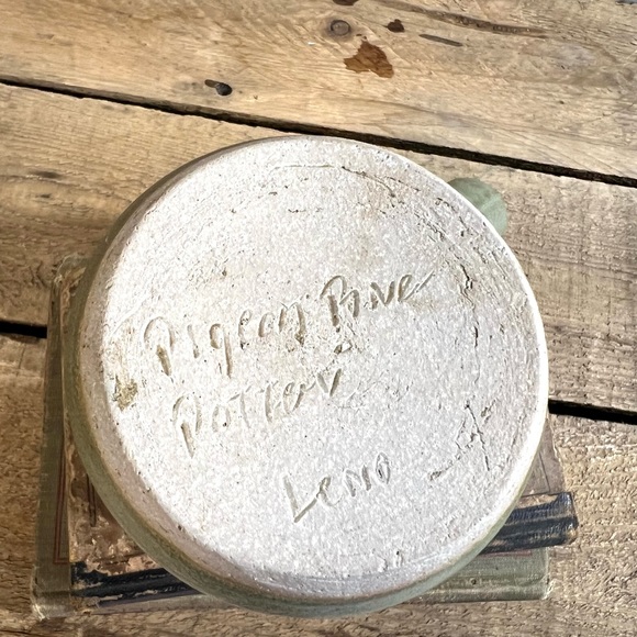 Pottery mug pigeon river pottery cup signed gift - Picture 5 of 6